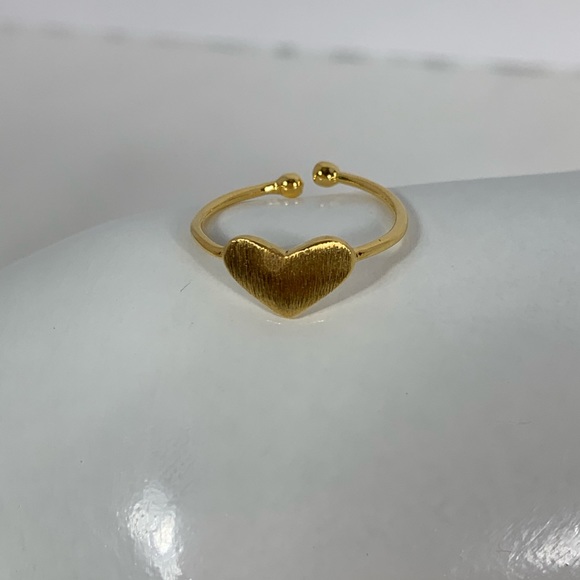 Heart Shape Love Ring - Picture 4 of 4